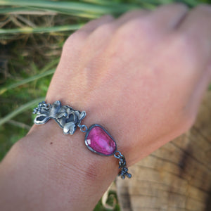 The Loving Rabbit Bracelet - Rabbit & Tourmaline