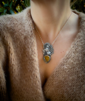 The Autumn Hare Necklace - Large